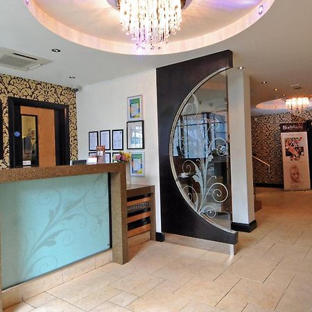 The Bluebell Hotel Нийт Екстериор снимка