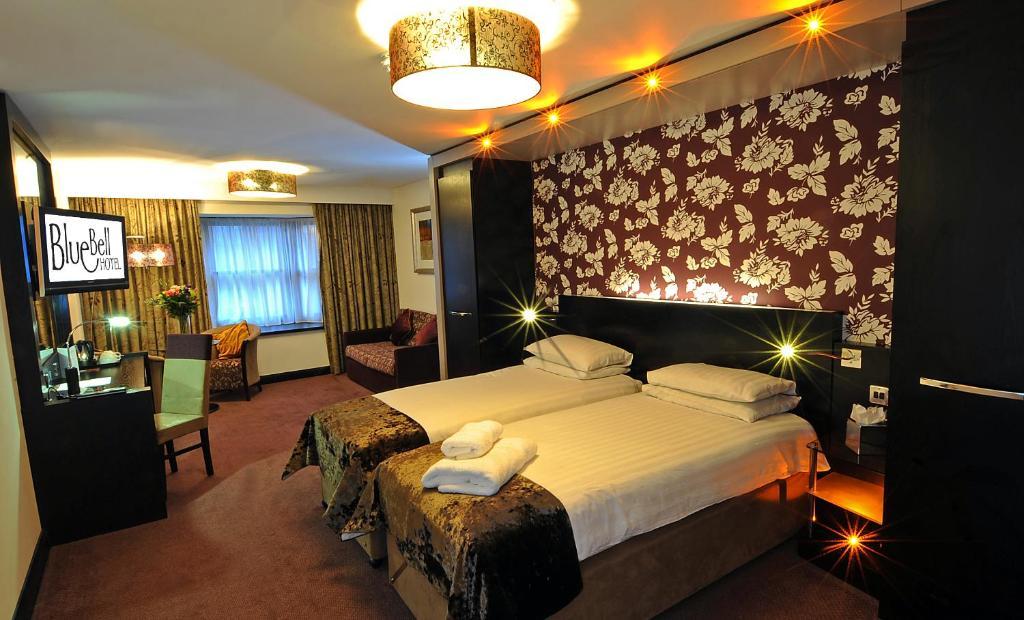 The Bluebell Hotel Нийт Екстериор снимка